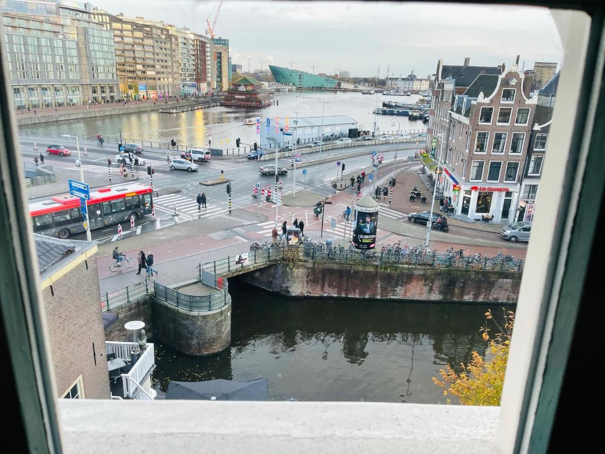 Red Light Historic Canal Island City Center Amsterdam Exterior photo