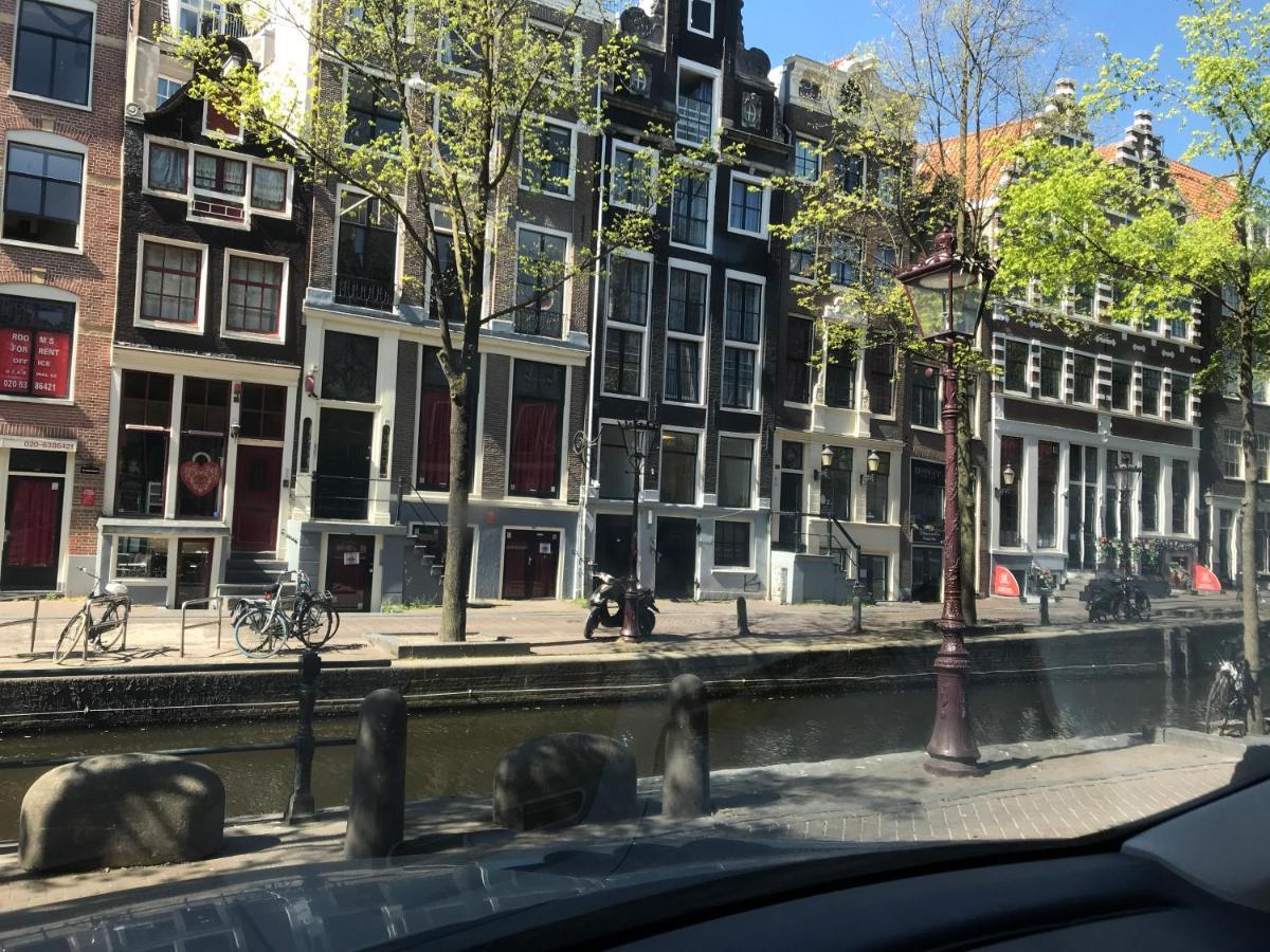 Red Light Historic Canal Island City Center Amsterdam Exterior photo